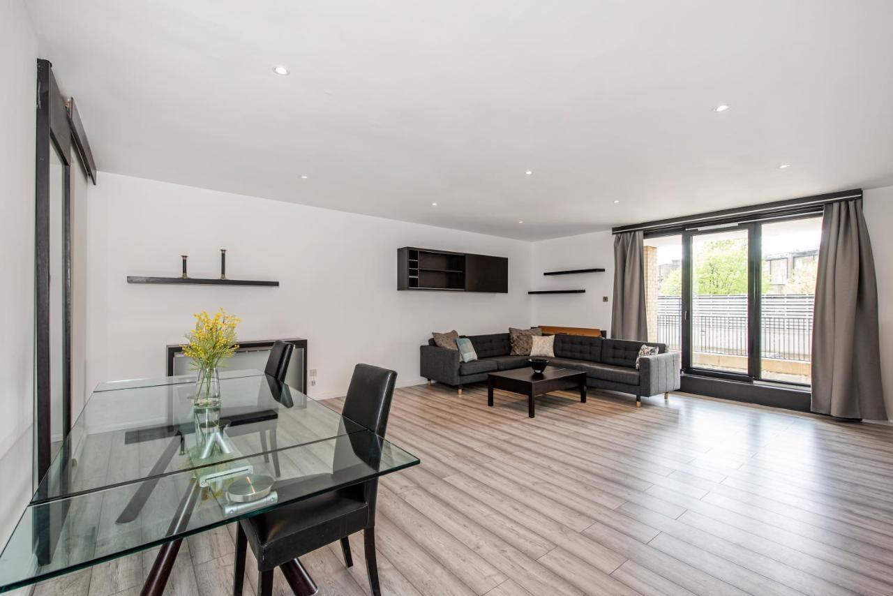 Large And Central 2 Bed Londres Exterior foto
